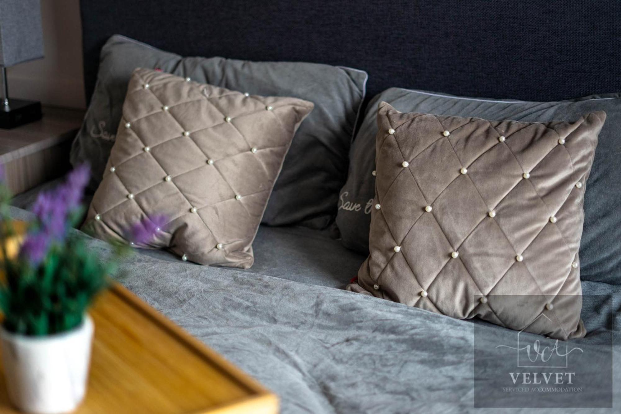 1 Bed House , Free Wifi,Free Parking,Leasure,Business Apartman Swansea Kültér fotó