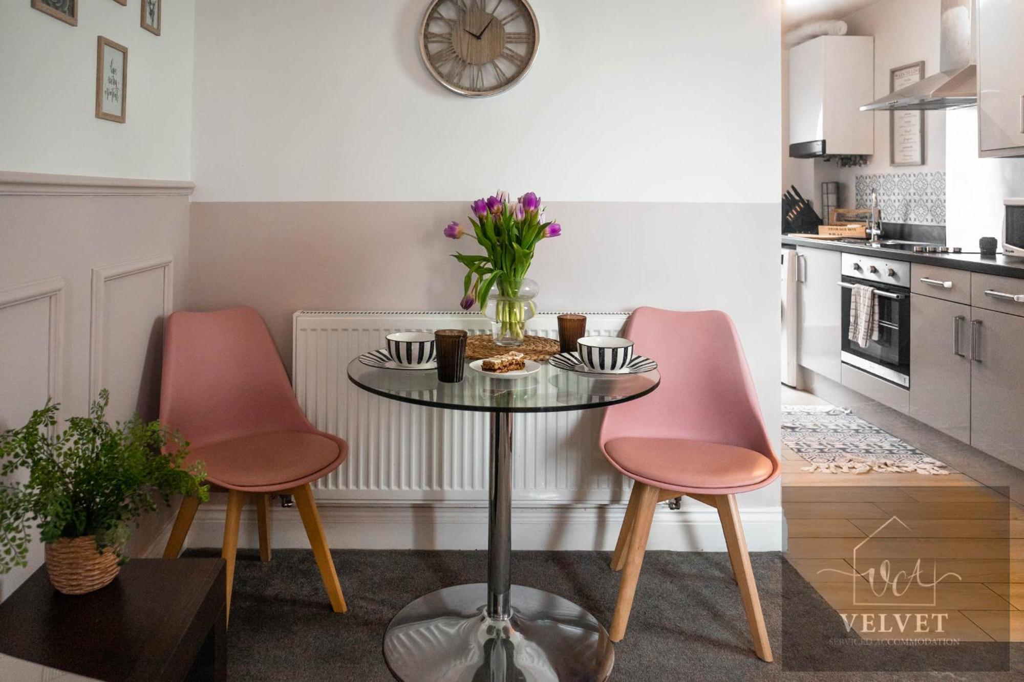 1 Bed House , Free Wifi,Free Parking,Leasure,Business Apartman Swansea Kültér fotó